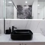 アパート Winsome 2br On Calea Victoriei ブカレスト