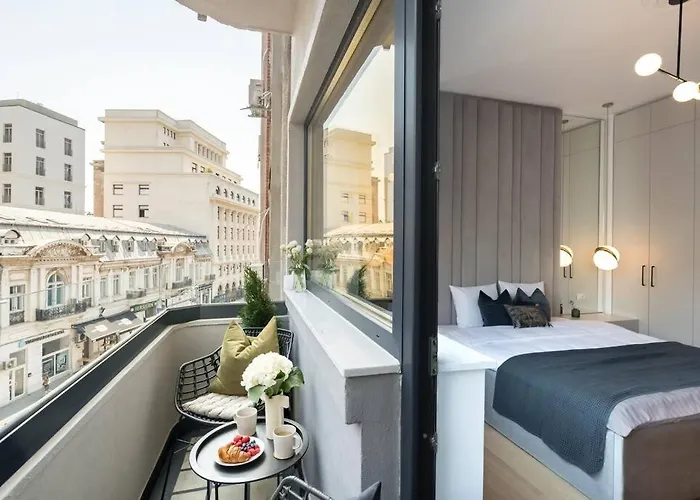 Winsome 2br On Calea Victoriei Appartamento Bucarest